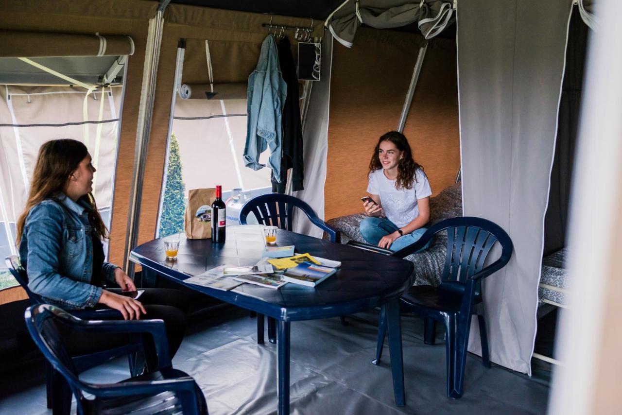 Europe Tents Camping Domaine Des Messires Herpelmont Εξωτερικό φωτογραφία